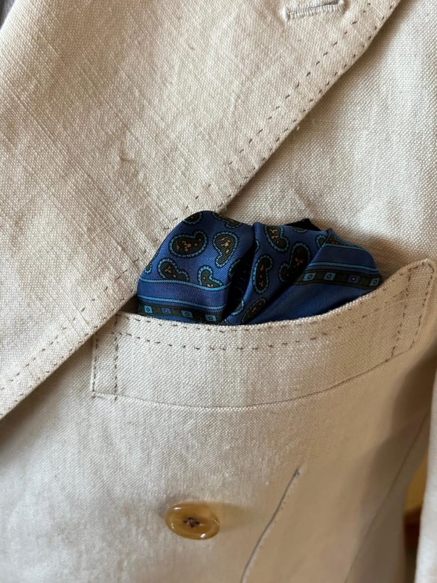 Handmade Vintage Pocket-square #3032 - Image 3