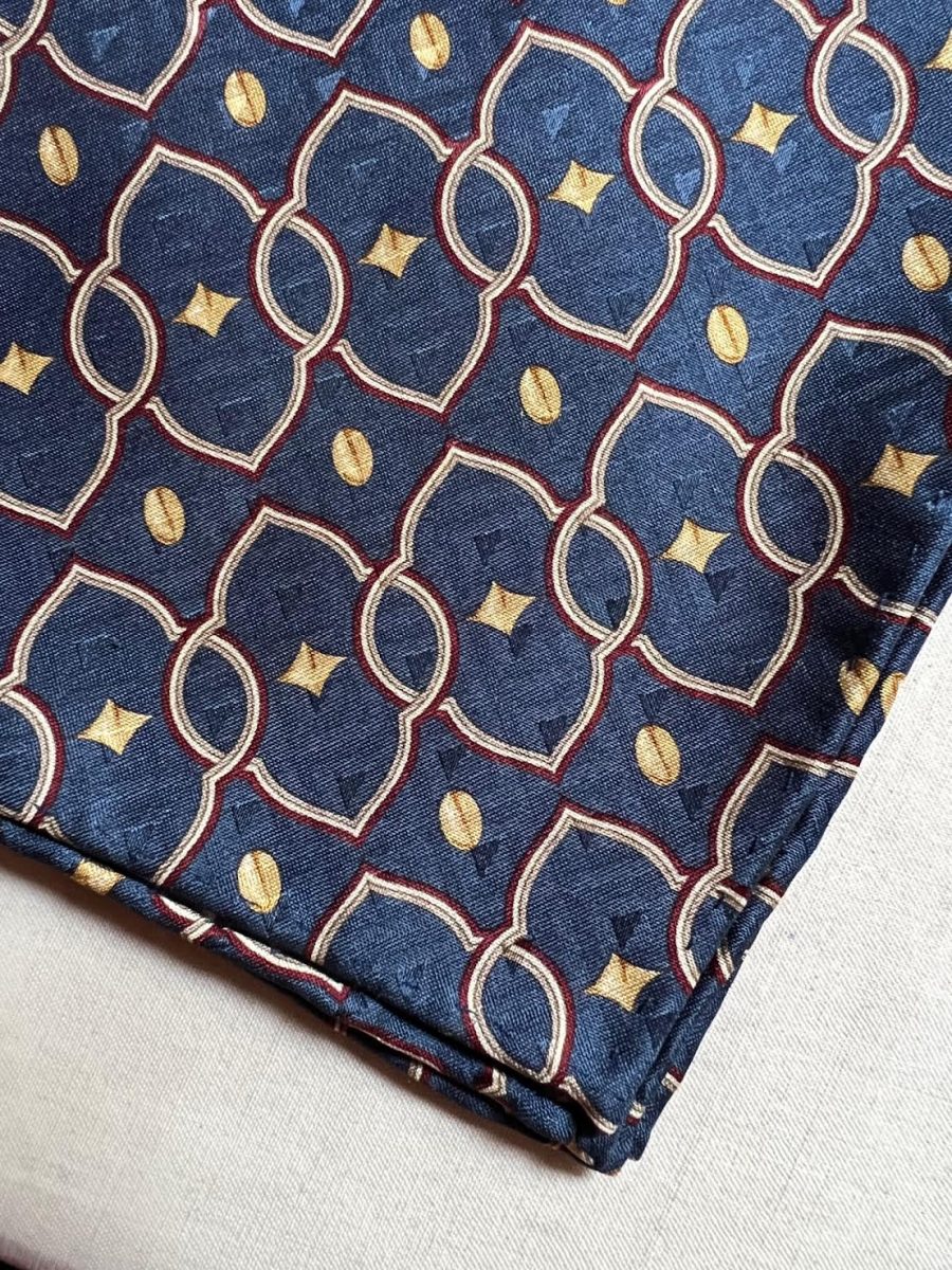 Handmade Vintage Pocket-square #3041 - Image 2
