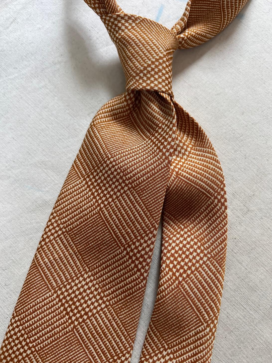 Handmade Vintage Tie #1511 - Image 4