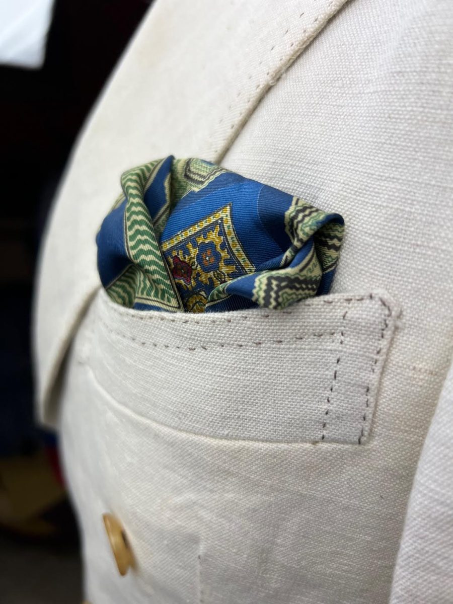 Handmade Vintage Pocket-square #3067 - Image 3