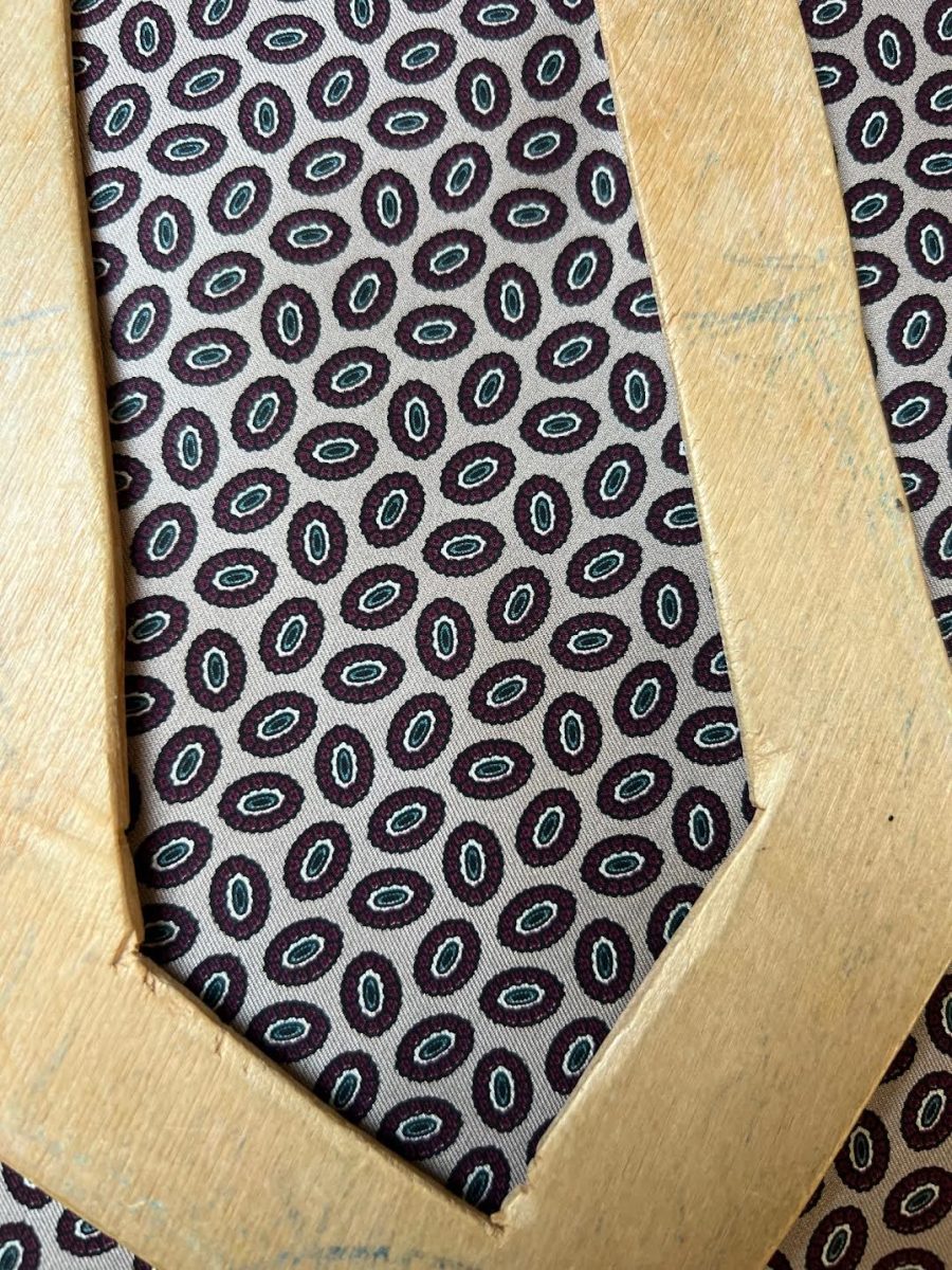 UNIQUE TIE #1830