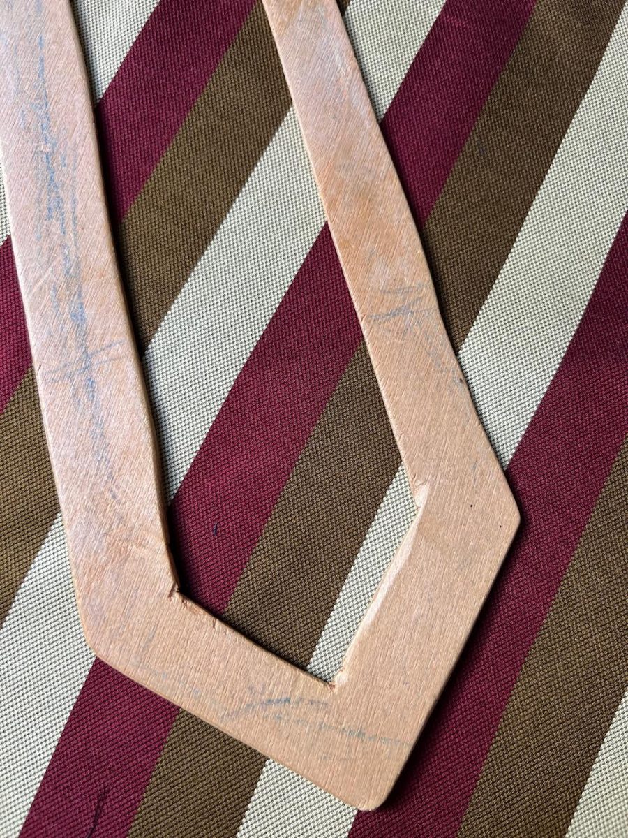 UNIQUE TIE #1868