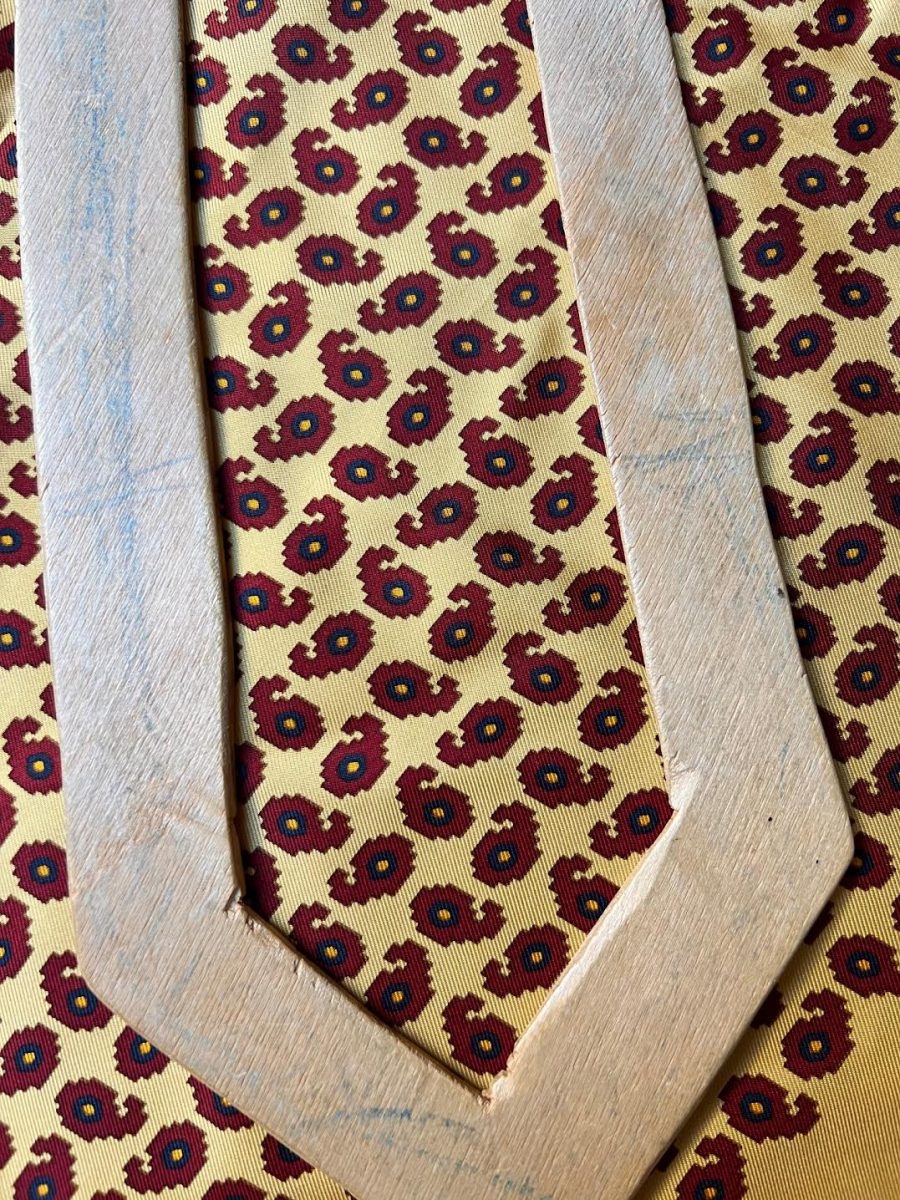 UNIQUE TIE #1992