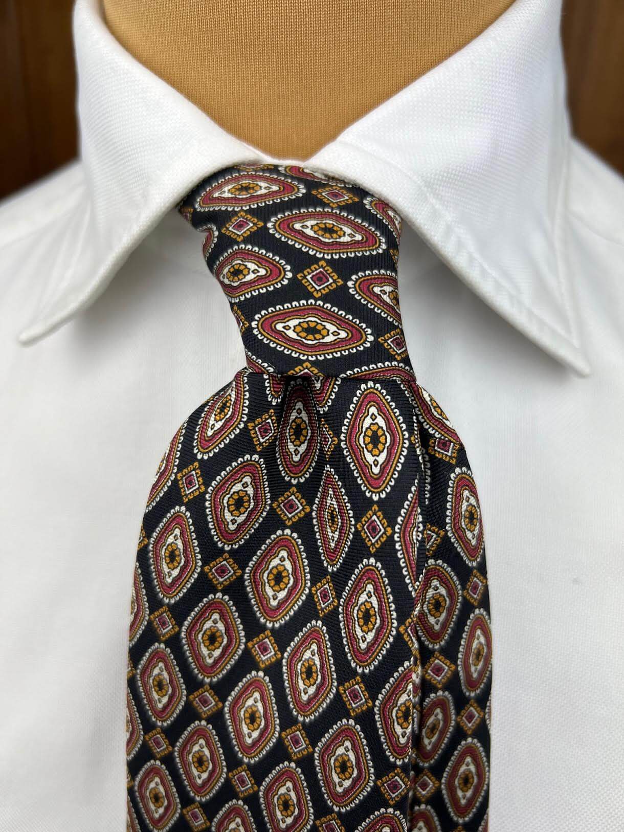 Handmade Vintage Tie #2328 - Image 3