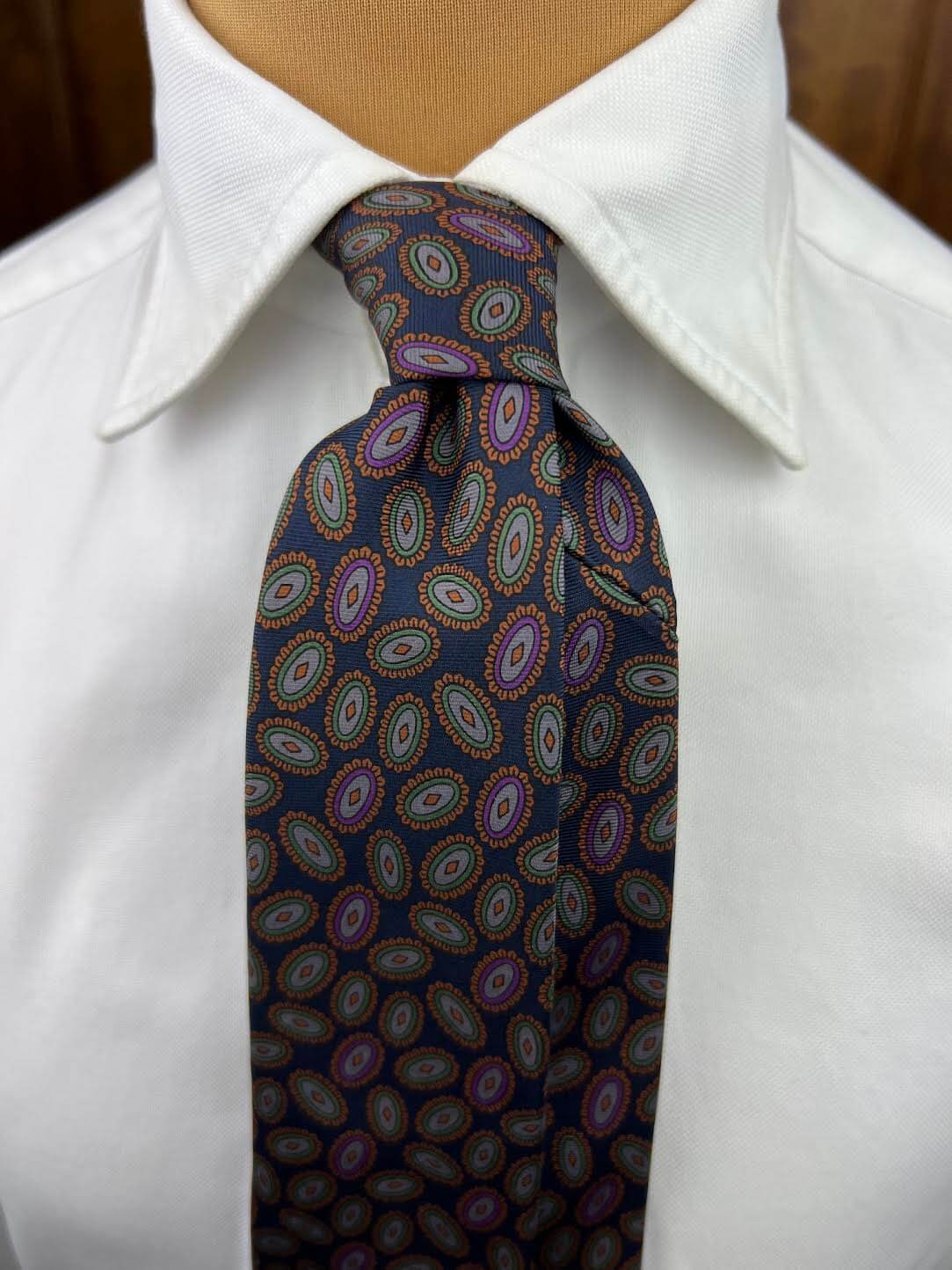UNIQUE TIE #2342
