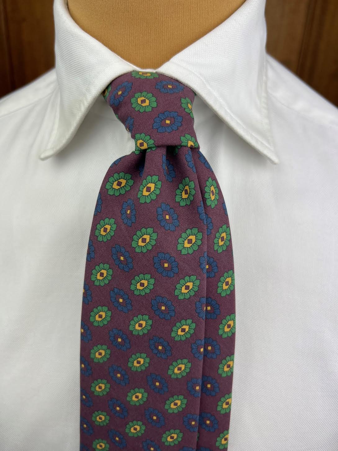 UNIQUE TIE #2413