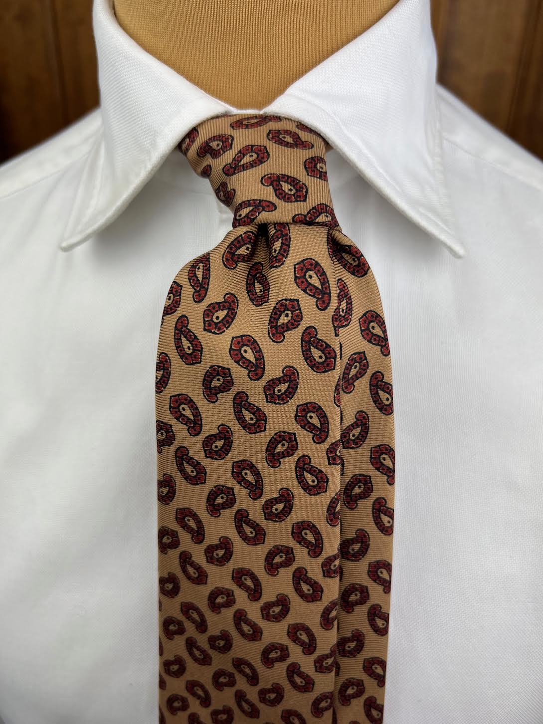 UNIQUE TIE #2442
