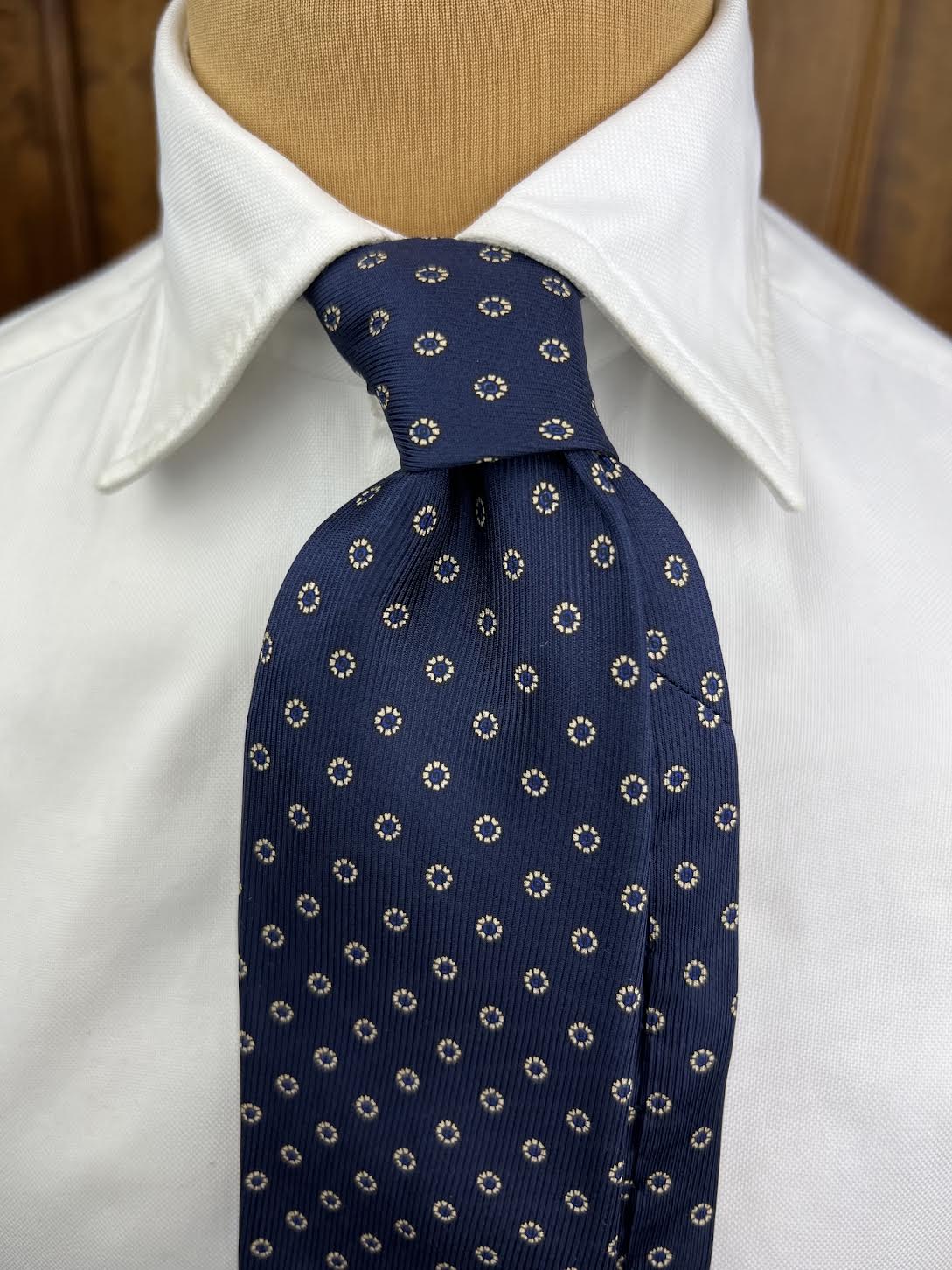 UNIQUE TIE #2459